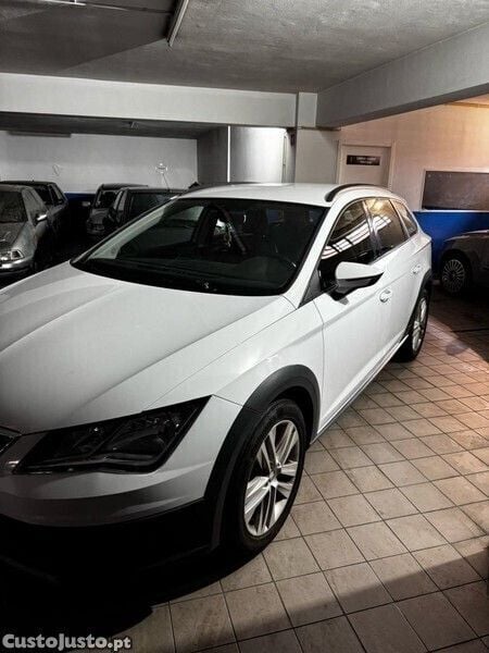 Branco Usado 2019 Seat Leon Carrinha | € 11.990 (Bom preço) - Imagem 1/1
