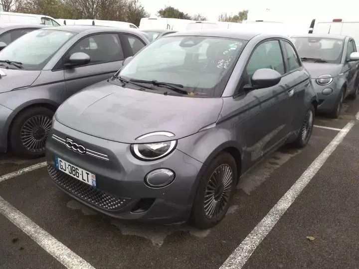 Cinza escuro Usado 2022 Fiat 500e Icon Citadino | € 22.550 (Preço elevado) - Imagem 1/1
