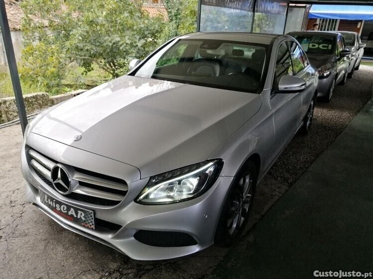 Cinza Usado 2016 Mercedes C220 Avantgarde | € 24.750 - Imagem 1/1