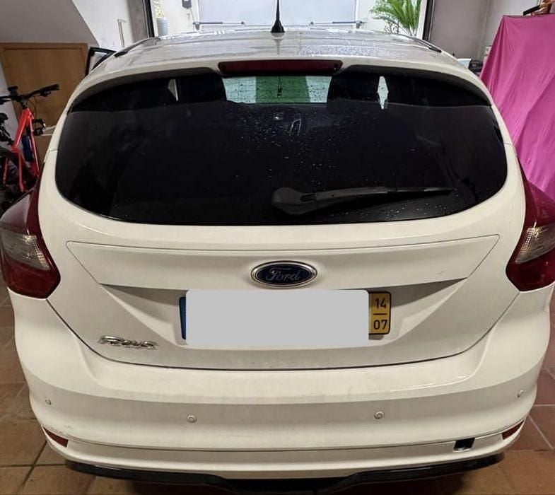 Usado Ford Focus 125 HP (91 kW) 2014 Sedan