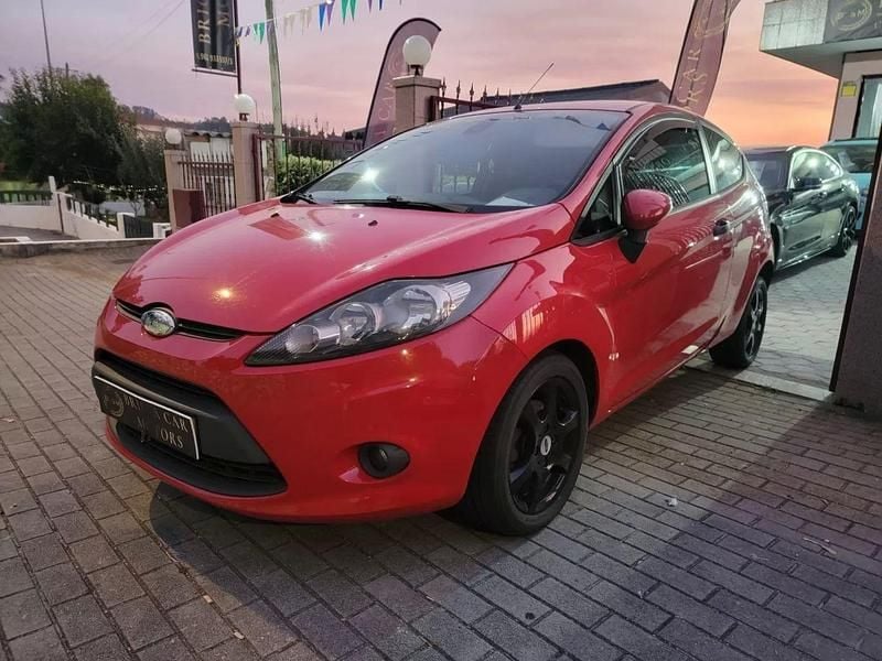 Vermelho Usado 2009 Ford Fiesta Citadino | € 5.490 (Super Preço) - Imagem 1/4