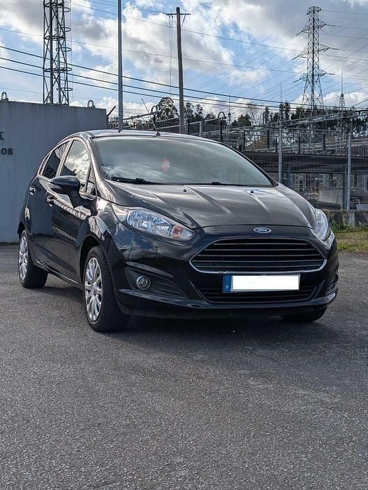 Usado Ford Fiesta Trend 100 HP (73 kW) 2013 Citadino