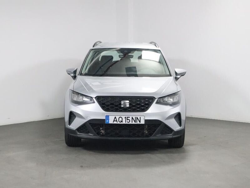 Cinza Usado 2022 Seat Arona Style SUV | € 17.300 (Bom preço) - Imagem 1/4