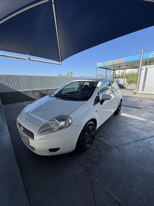 Usado 2008 Fiat Punto Citadino | € 2.250 (Bom preço) - Imagem 1/4