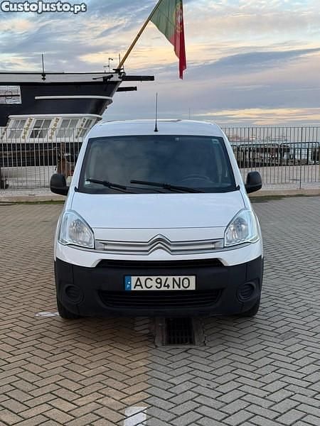 Branco Usado 2015 Citroën Berlingo Carrinha | € 8.000 (Preço justo) - Imagem 1/1