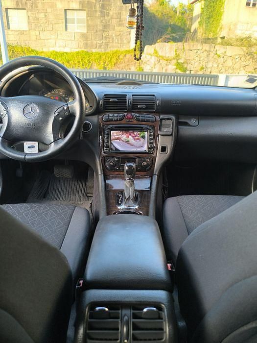Usado 2002 Mercedes C220 Sedan | € 5.500 - Imagem 1/4