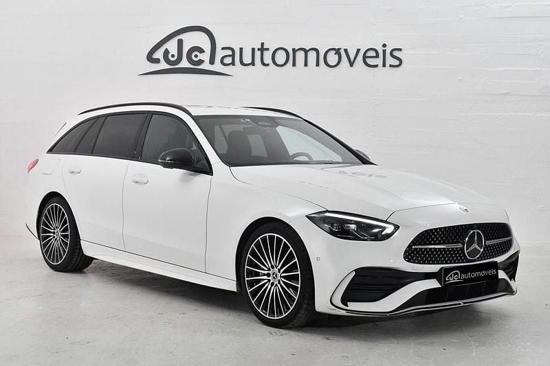 Branco Usado 2023 Mercedes C300 AMG line Carrinha | € 45.900 (Preço justo) - Imagem 1/4