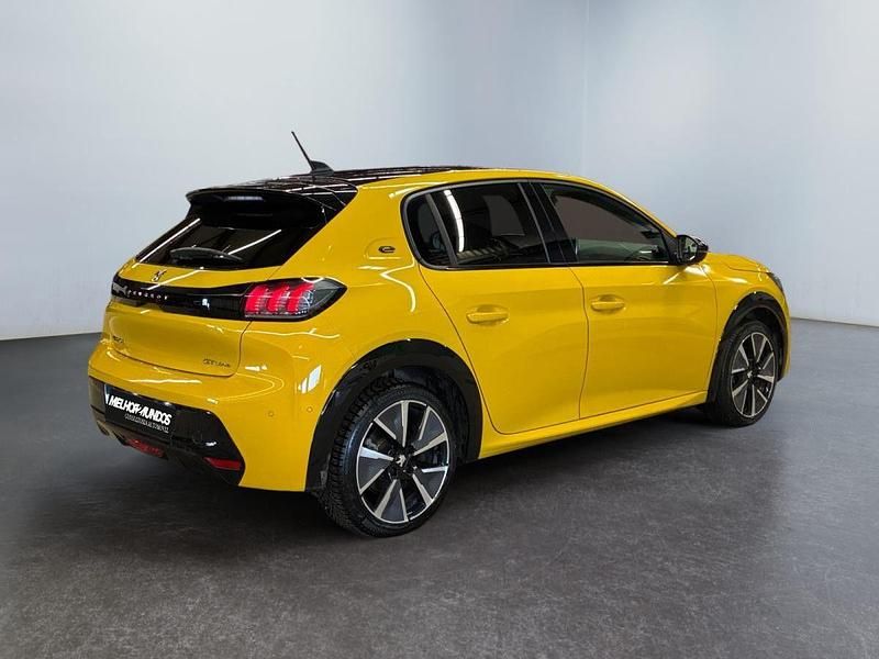 Usado Peugeot e-208 GT-line 100 kW (136 HP) 2020 Amarelo Citadino