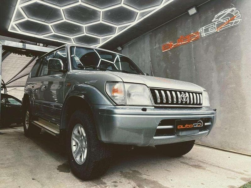 Usado Toyota Land Cruiser 125 HP (91 kW) 1999 Cinzento SUV