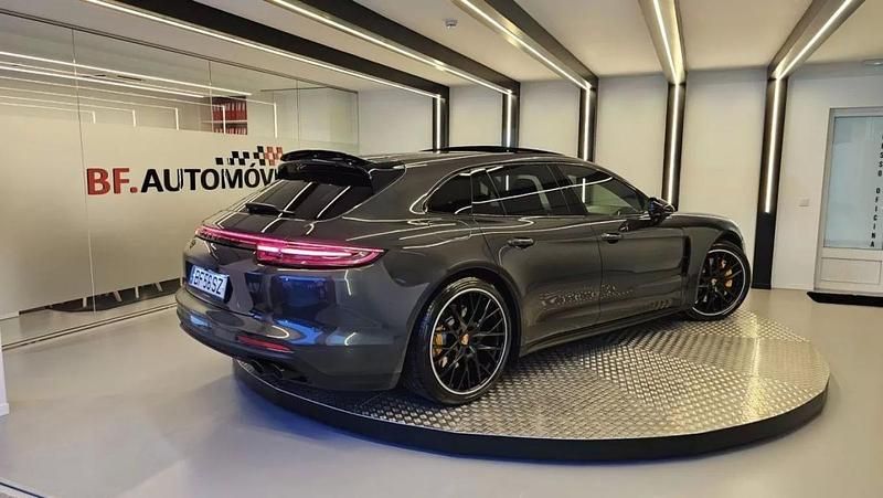 Usado Porsche Panamera Sport Turismo 462 HP (339 kW) 2018 Cinzento Carrinha