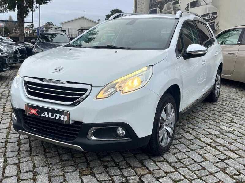 Branco Usado 2015 Peugeot 2008 Allure SUV | € 11.500 (Preço justo) - Imagem 1/4