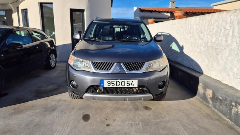 Cinza Usado 2009 Citroën C3 Attraction | € 4.800 (Preço elevado) - Imagem 1/4