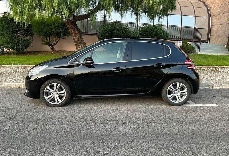 Usado 2013 Peugeot 208 Citadino | € 8.000 (Bom preço) - Imagem 1/4