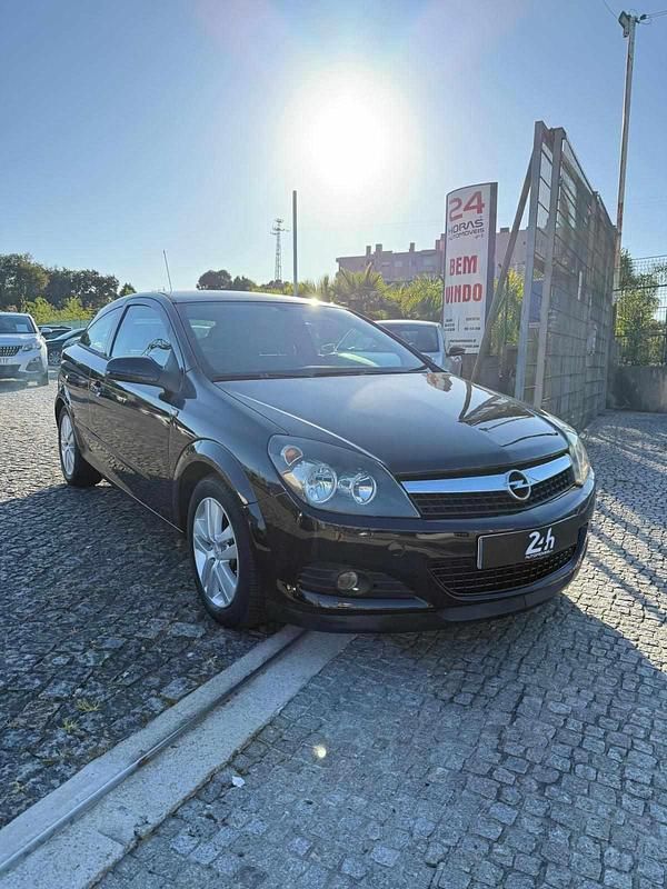 Preto Usado 2009 Opel Astra GTC | € 6.500 (Preço elevado) - Imagem 1/4