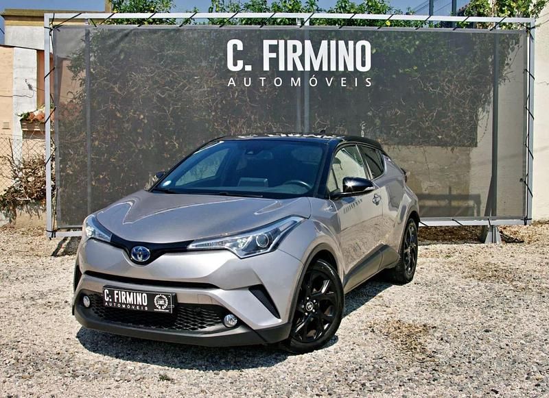 Cinza prata Usado 2019 Toyota C-HR Comfort SUV | € 24.750 (Preço justo) - Imagem 1/4