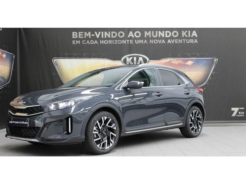 Cinza Novo 2025 Kia XCeed SUV | € 27.950 (Preço justo) - Imagem 1/4