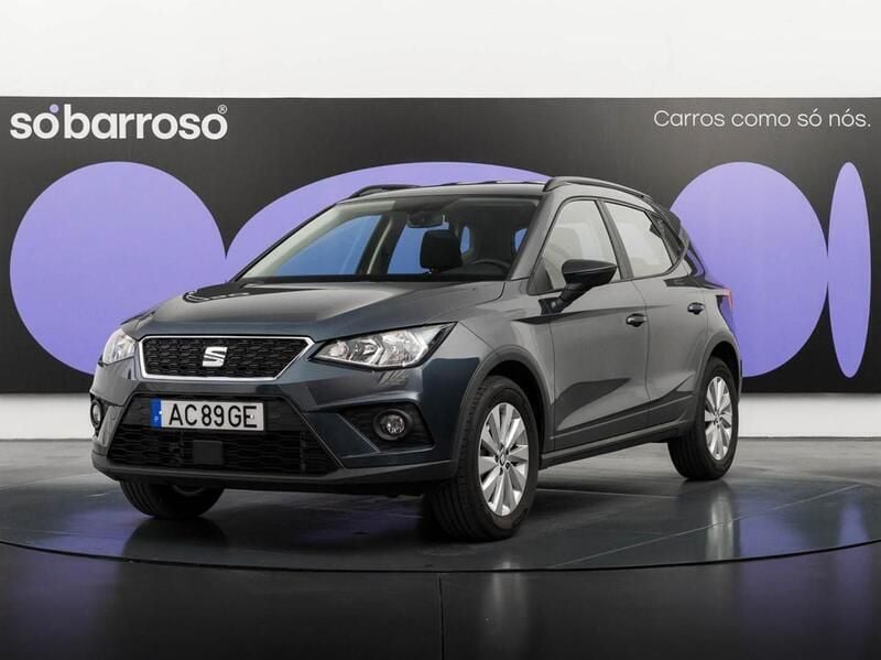 Cinza Usado 2020 Seat Arona Style SUV | € 17.490 (Preço justo) - Imagem 1/4