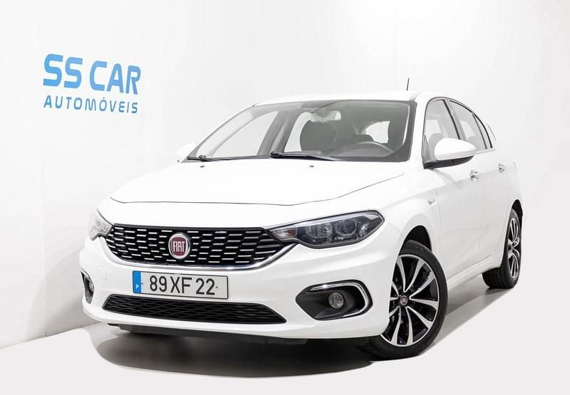 Branco Usado 2019 Fiat Tipo Lounge Citadino | € 10.240 (Bom preço) - Imagem 1/4