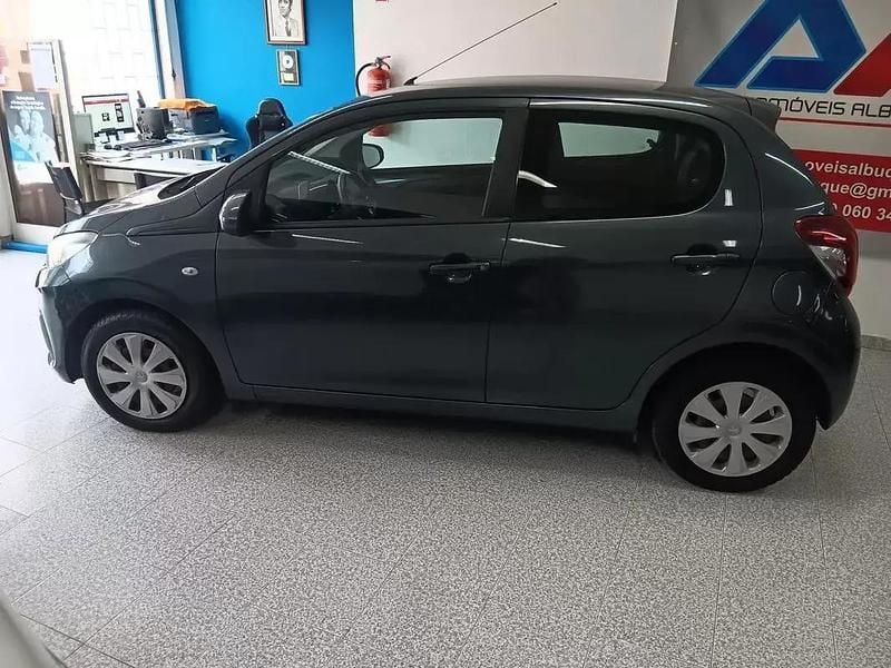 Usado Peugeot 108 Active 72 HP (52 kW) 2019 Cinza antracite Citadino