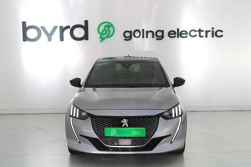 Usado Peugeot e-208 GT-line 100 kW (136 HP) 2023 Cinza Citadino