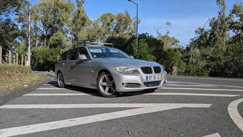 Usado BMW 318 143 HP (105 kW) 2009 Cinzento Carrinha