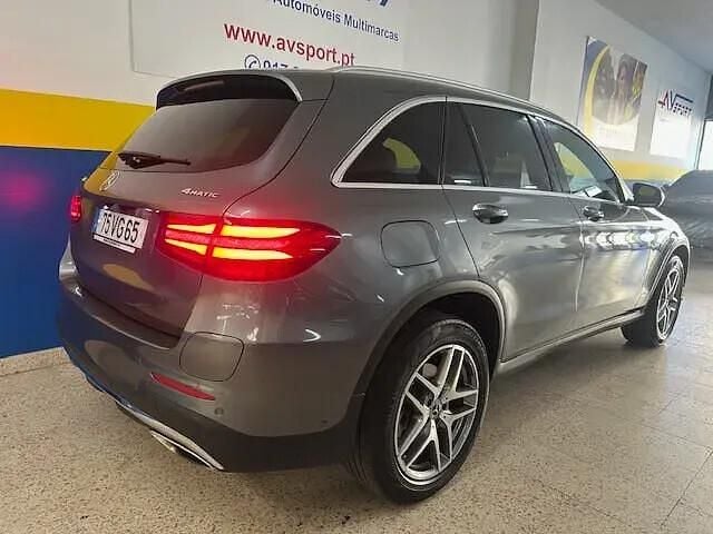 Usado Mercedes GLC350 320 HP (235 kW) 2017 Cinzento