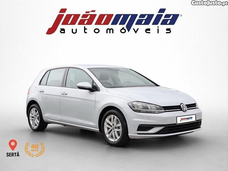 Cinza Usado 2017 VW Golf VII Trendline Sedan | € 18.900 (Caro) - Imagem 1/1