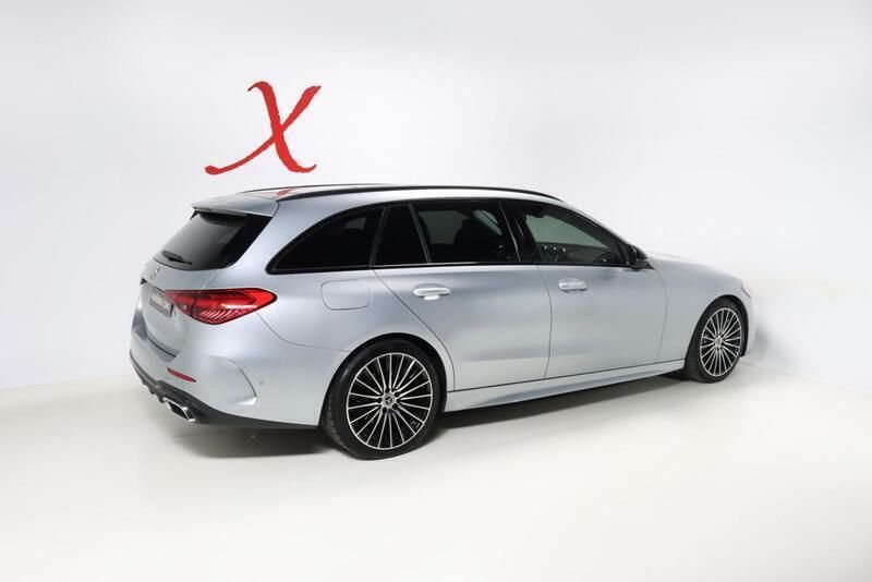 Usado Mercedes C300 AMG line 265 HP (194 kW) 2022 Cinzento Carrinha