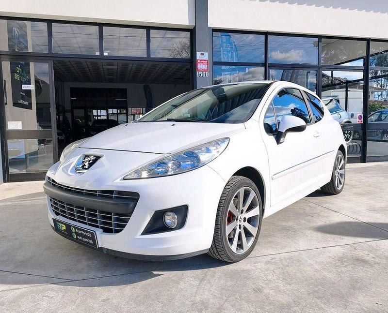 Usado Peugeot 207 GTi 156 HP (114 kW) 2010