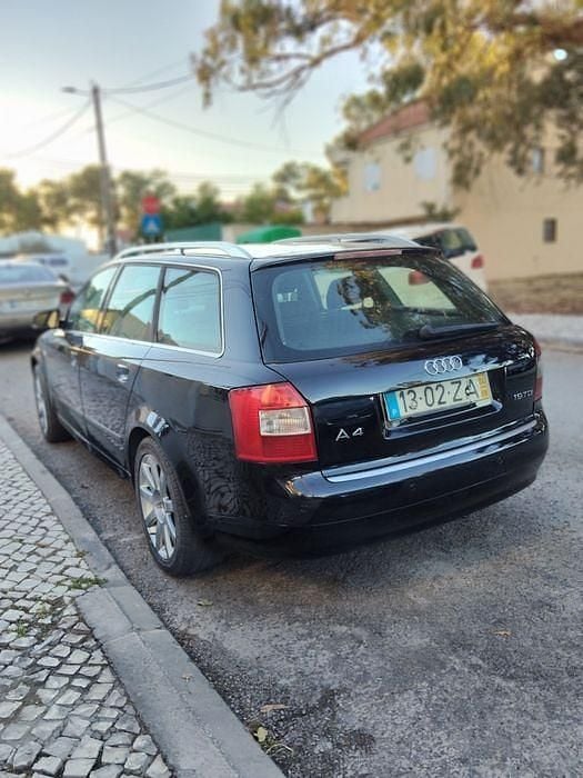 Usado 2004 Audi A4 Sedan | € 3.950 (Bom preço) - Imagem 1/4