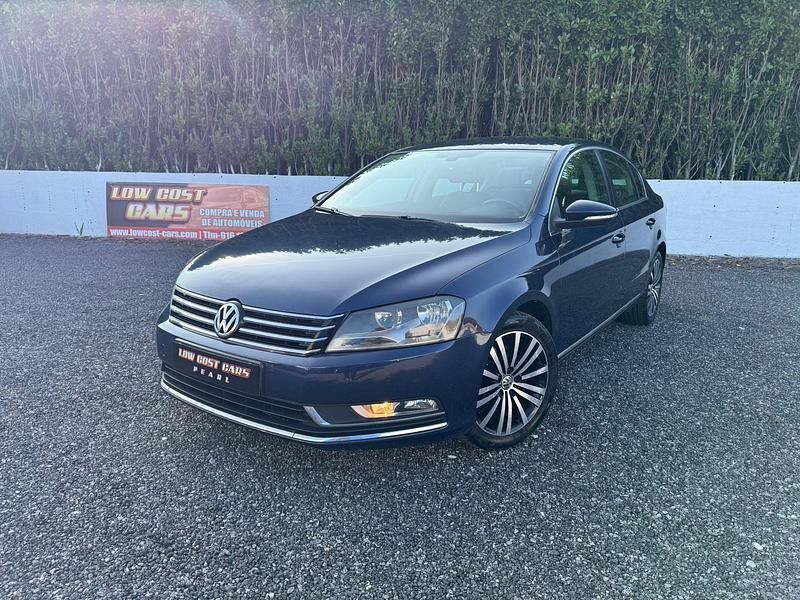 Azul Usado 2011 VW Passat Edition Sedan | € 8.250 (Preço justo) - Imagem 1/4