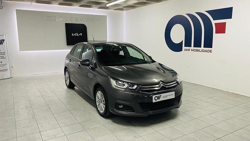 Cinza Usado 2016 Citroën C4 Feel | € 8.999 (Bom preço) - Imagem 1/4