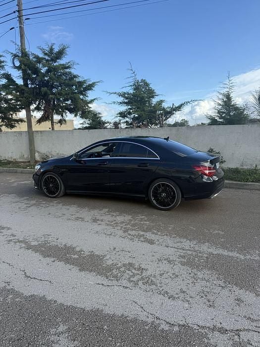 Usado 2017 Mercedes CLA180 Sedan | € 19.000 (Preço justo) - Imagem 1/4
