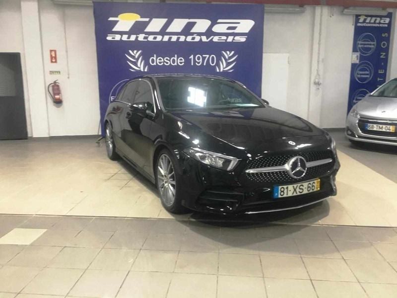 Preto Usado 2019 Mercedes A180 Citadino | € 29.900 - Imagem 1/4