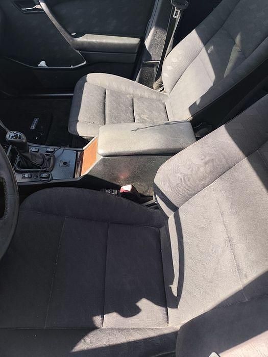 Usado Mercedes C250 150 HP (110 kW) 1997 Sedan