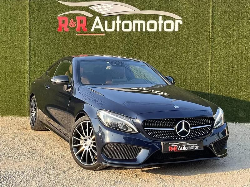Azul Usado 2016 Mercedes C220 Coupé | € 29.990 (Caro) - Imagem 1/4