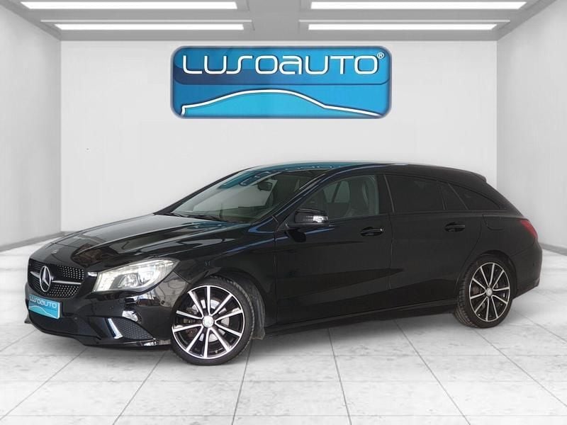 Preto Usado 2015 Mercedes CLA220 Shooting Brake Urban Carrinha | € 19.900 - Imagem 1/4