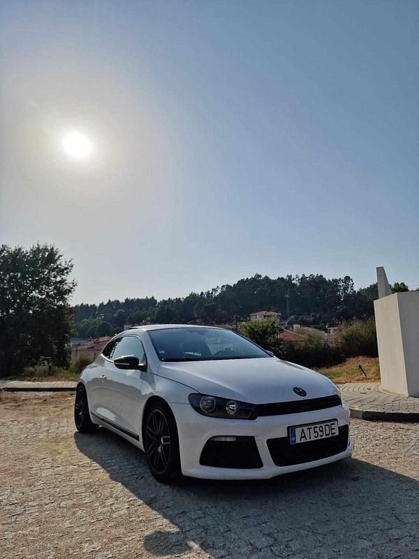 Branco Usado 2011 VW Scirocco Coupé | € 9.000 (Bom preço) - Imagem 1/4