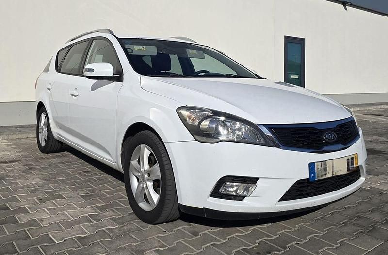 Usado 2011 Kia Ceed Sportswagon Carrinha | € 3.750 - Imagem 1/4