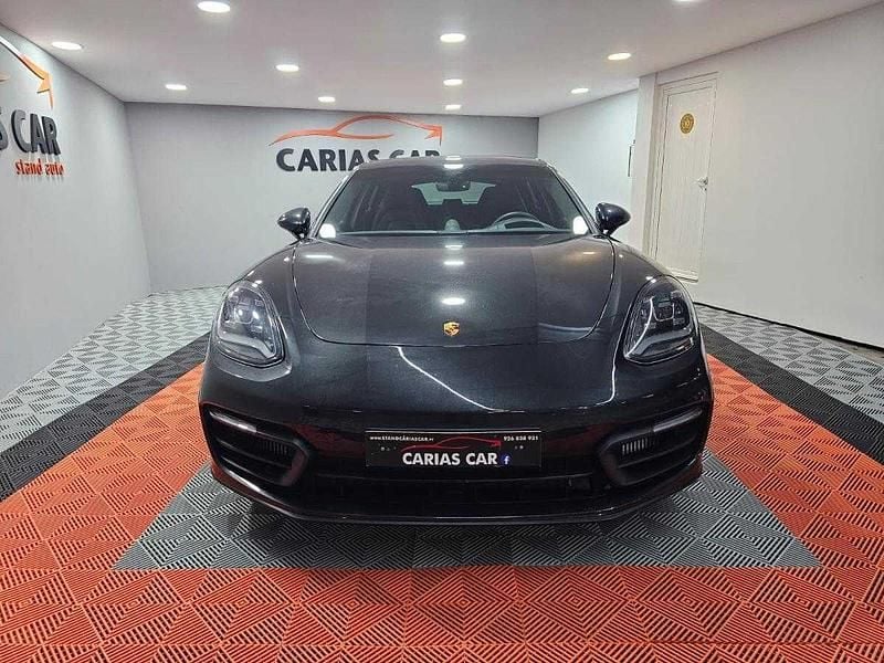 Usado Porsche Panamera 462 HP (339 kW) 2021 Preto