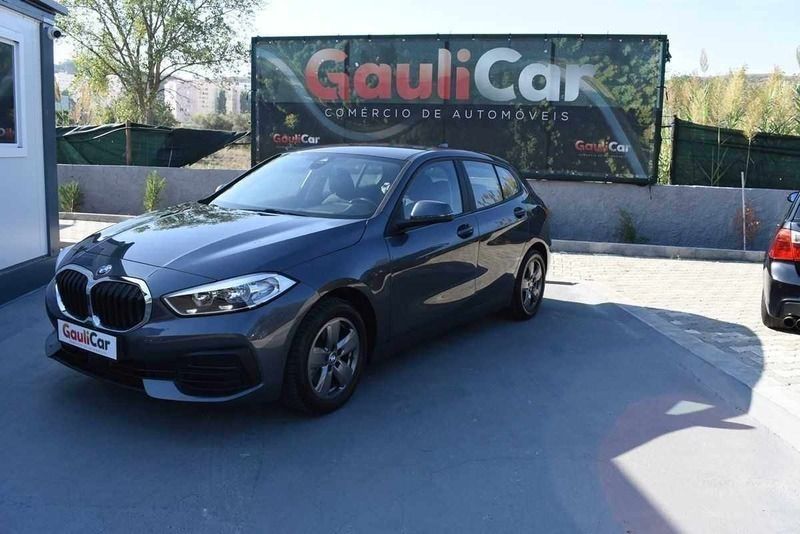 Usado BMW 116 Advantage 116 HP (85 kW) 2019 Cinzento Citadino
