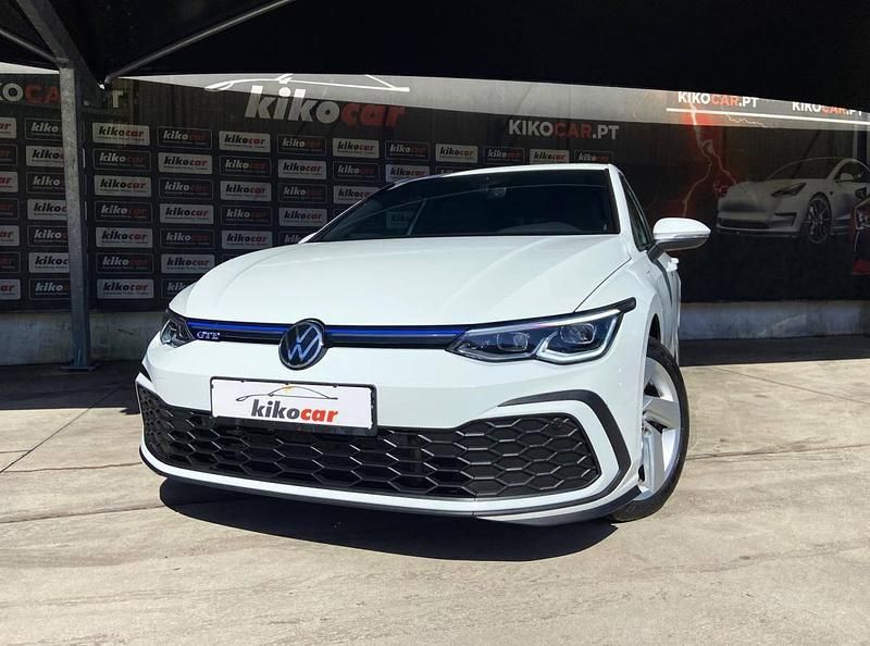 Branco Usado 2021 VW Golf VIII GTE | € 24.900 (Preço justo) - Imagem 1/1