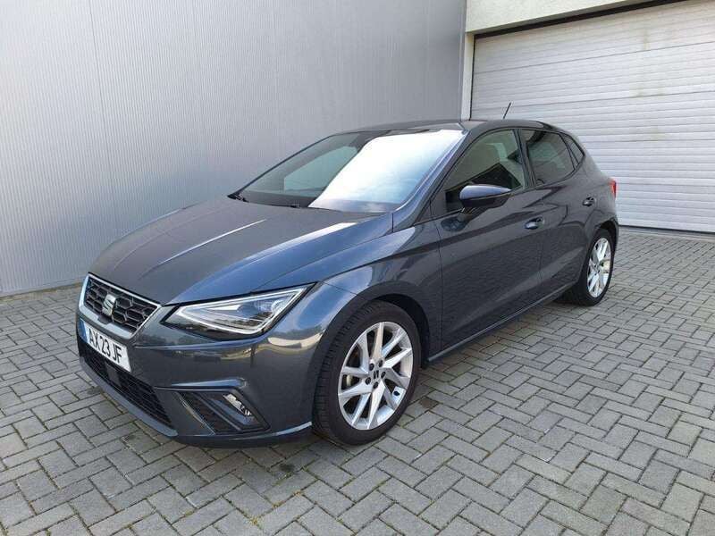 Cinzento Usado 2023 Seat Ibiza | € 16.500 (Preço elevado) - Imagem 1/4