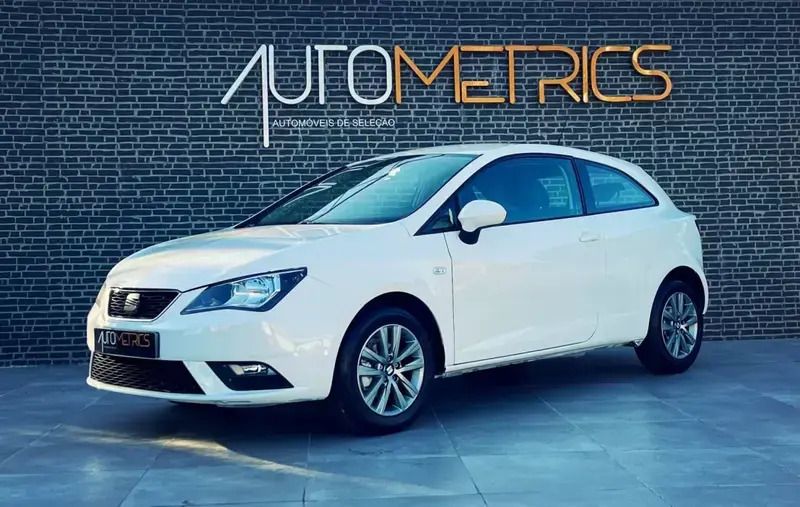 Branco Usado 2014 Seat Ibiza SC Reference Citadino | € 8.650 (Preço justo) - Imagem 1/4