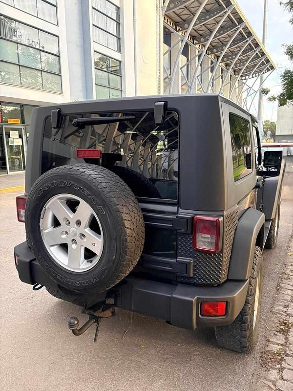 Usado Jeep Wrangler Sport 200 HP (147 kW) 2011 Verde SUV