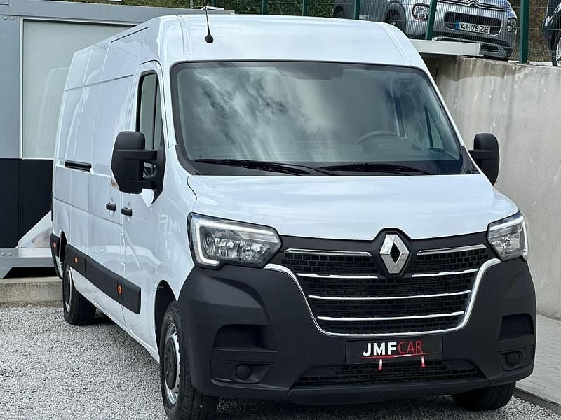 Branco Usado 2023 Renault Master Van | € 29.750 - Imagem 1/4