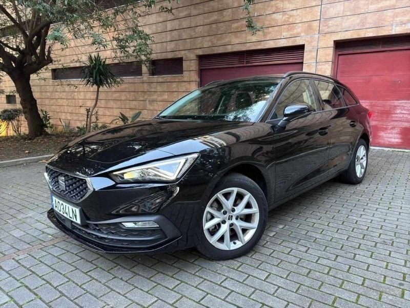 Usado Seat Leon Style 115 HP (84 kW) 2022 Preto Carrinha