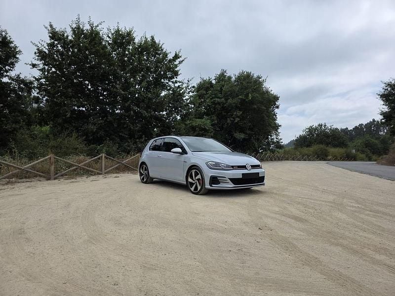 Usado 2018 VW Golf VII GTI | € 29.785 - Imagem 1/4