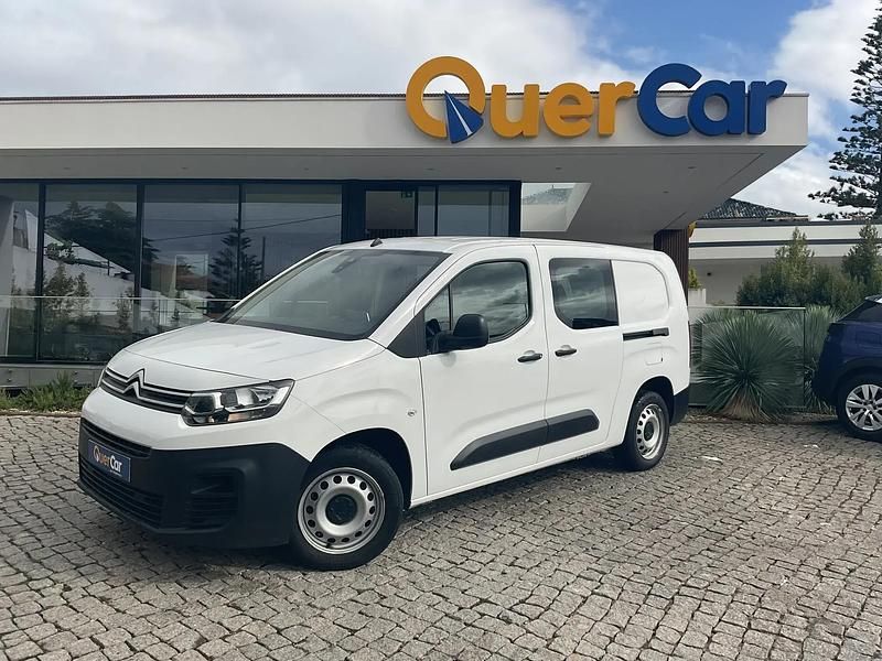 Branco Usado 2021 Citroën Berlingo Shine Carrinha | € 18.990 (Caro) - Imagem 1/4