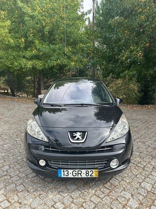 Preto Usado 2008 Peugeot 207 Sport Sedan | € 4.600 (Preço justo) - Imagem 1/4